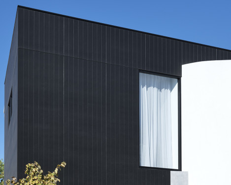 axon-modern-exterior-XII_house-darklightdesign-jodydarcyphotography-jameshardie-3_productpage